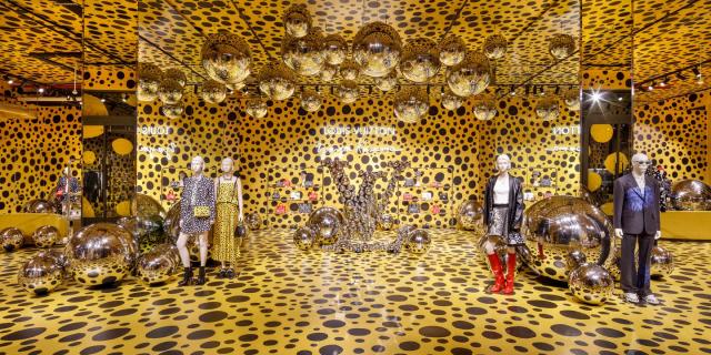 art exhibit inside louis vuitton store las vegas｜TikTok Search