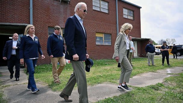 PHOTO: President Joe Biden, First Lady Jill Biden arrive to receive an operational briefing by federal, local, and state officials on response and recover efforts at the South Delta Elementary School in Rolling Fork, Miss., March 31, 2023. (Mandel Ngan/AFP via Getty Images)