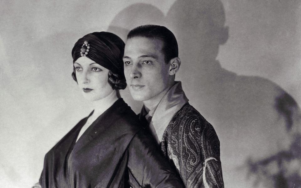 Natacha Rambova with her husband Rudolph Valentino - Shutterstock