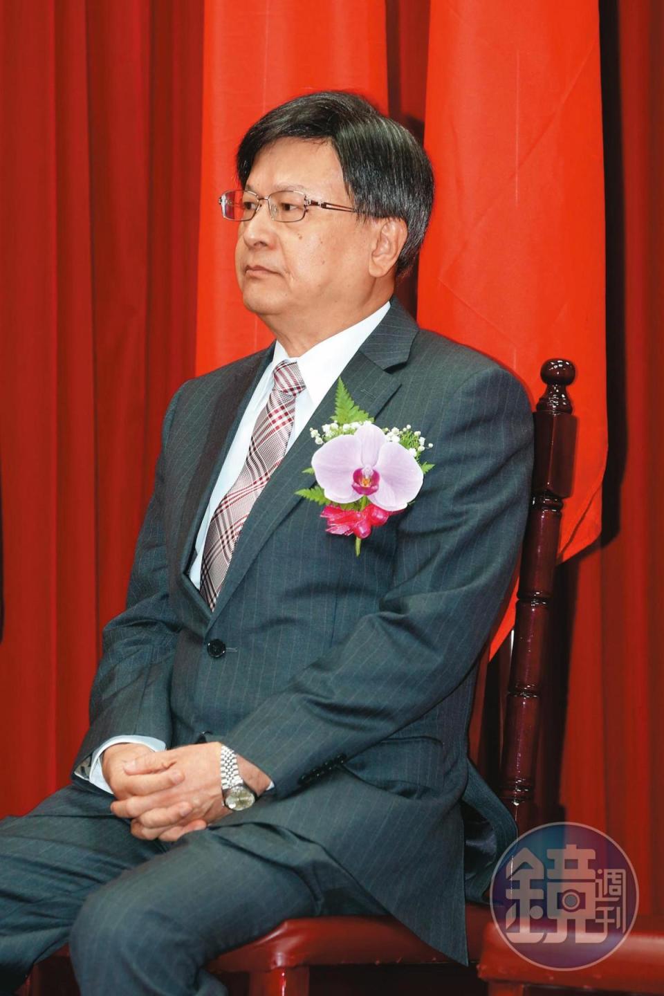 前公懲會委員長石木欽（圖）與富商翁茂鍾不當往來，遭彈劾後面臨吐回退休金。