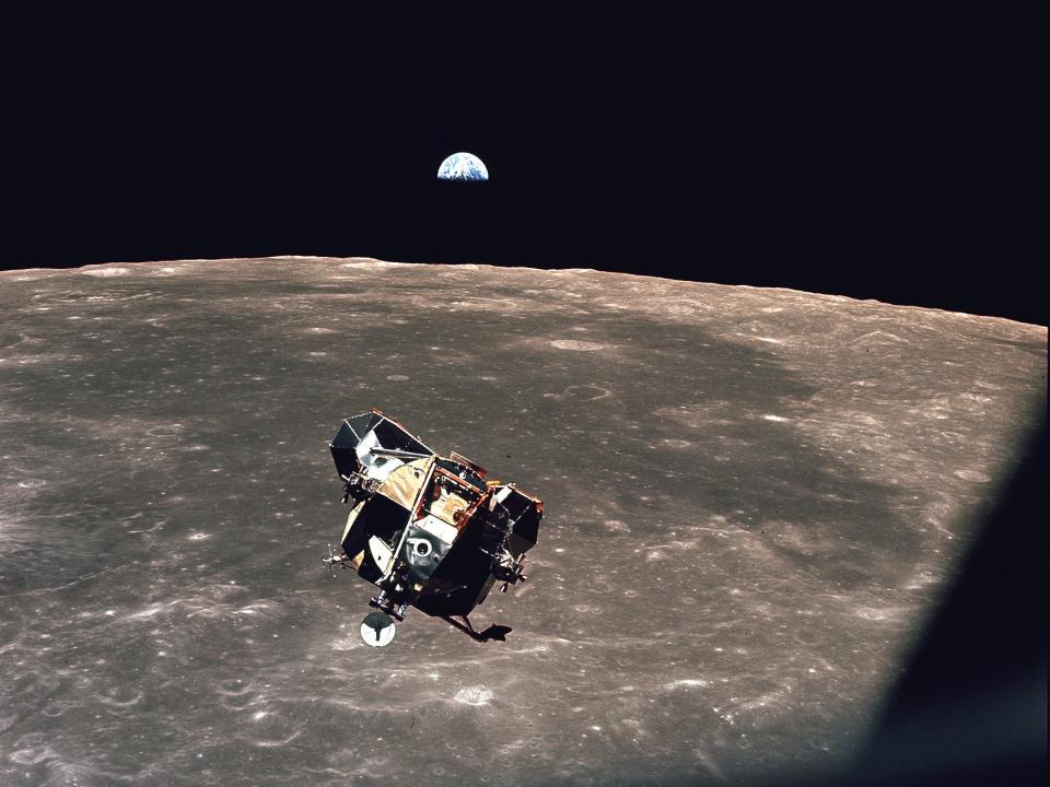 apollo 11 moon earth eagle lunar module nasa