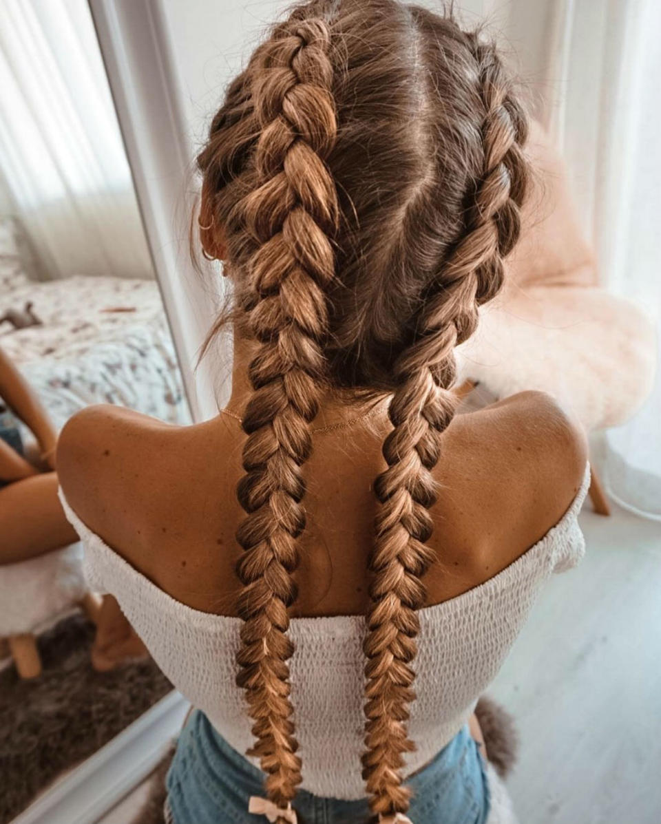 <p>Cheval, obviamente, también ha probado las famosas ‘Boxer braids’, que le sientan de maravilla. (Foto: Instagram / <a rel="nofollow noopener" href="https://www.instagram.com/ameliecheval31/?hl=es" target="_blank" data-ylk="slk:@ameliecheval31;elm:context_link;itc:0;sec:content-canvas" class="link ">@ameliecheval31</a>). </p>