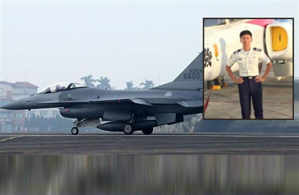 F-16V墜海，飛行官陳奕仍失聯。(圖/本報資料照)
