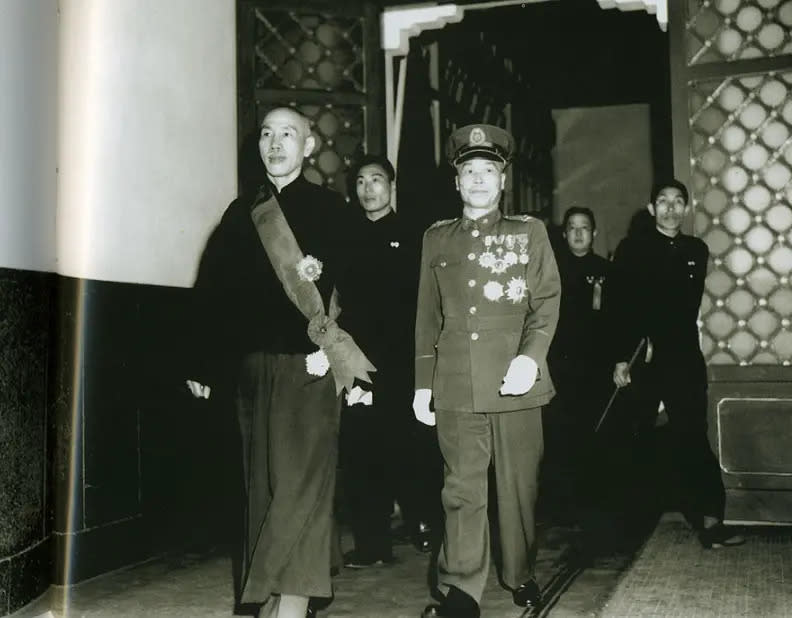 ▲李宗仁（右）是史上首位遭到罷免的副總統。（圖／翻攝維基百科）