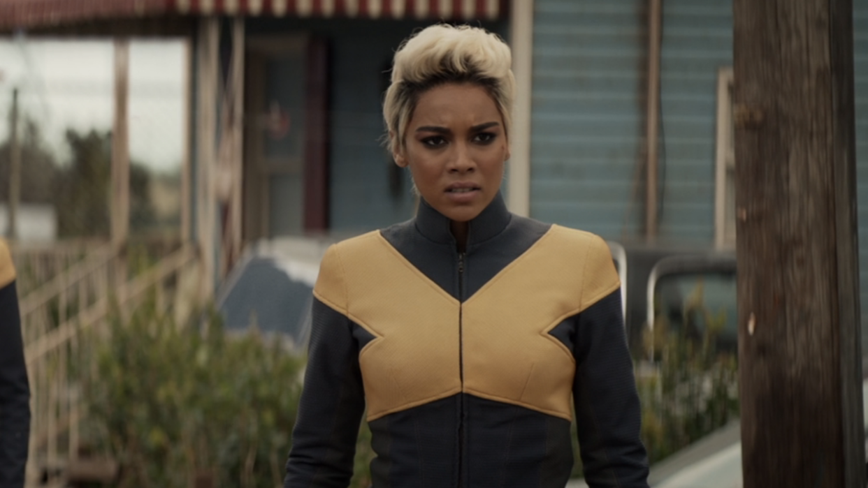  Alexandra Shipp as Storm in Dark Phoenix 