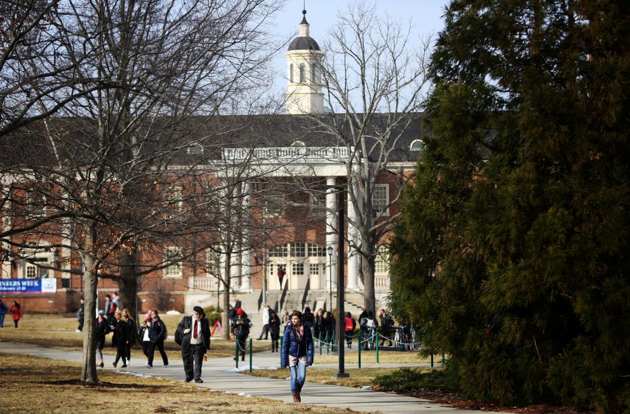 Miami University's College of Engineering and Computing will establish its first endowed dean, thanks to a $2 million gift from alumnus Dinesh Paliwal and his wife Ila Paliwal.