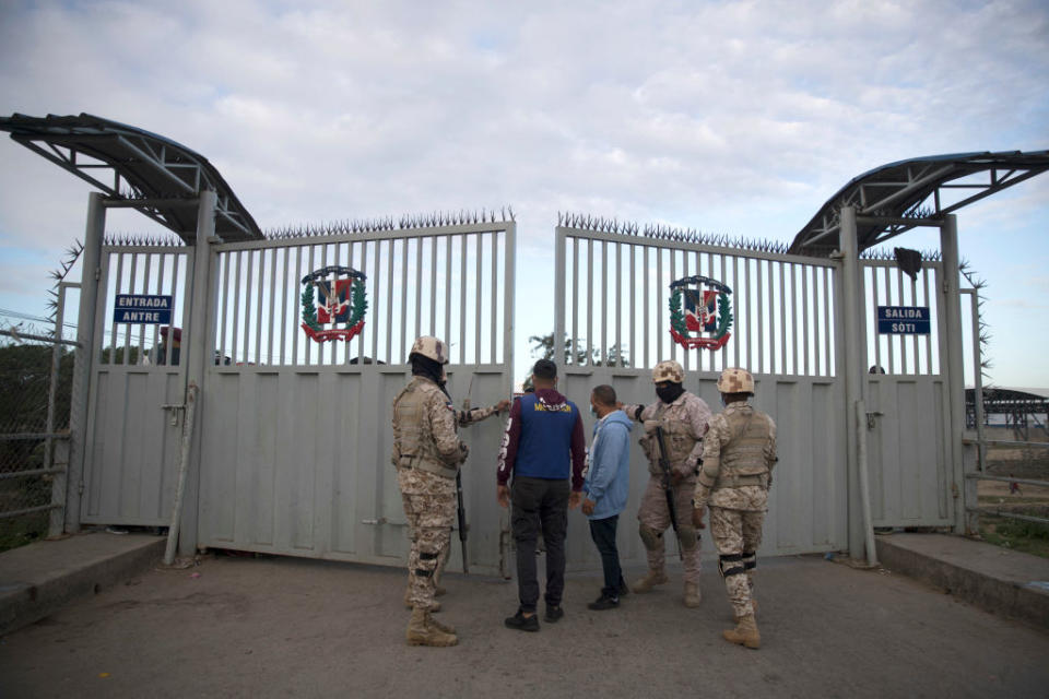 Puerta de acceso fronteriza.