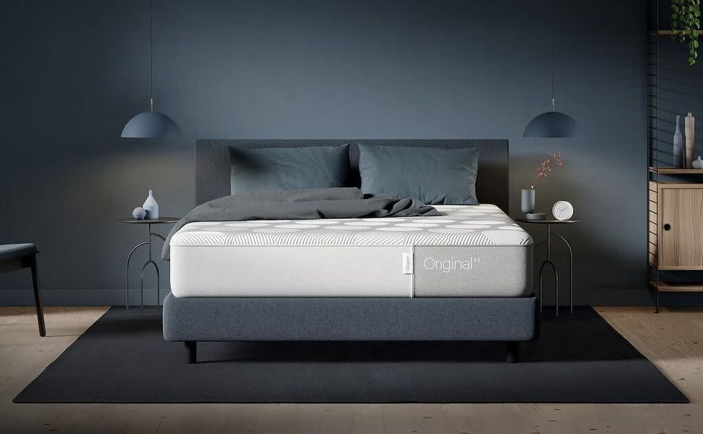 <p><a href="https://go.redirectingat.com?id=74968X1596630&url=https%3A%2F%2Fcasper.com%2Fmattresses%2Foriginal-hybrid-v1.html%3Fsize%3Dqueen&sref=https%3A%2F%2Fwww.countryliving.com%2Fshopping%2Fg42791544%2Fpresidents-day-mattress-deals-2023%2F" rel="nofollow noopener" target="_blank" data-ylk="slk:Shop Now;elm:context_link;itc:0;sec:content-canvas" class="link rapid-noclick-resp">Shop Now</a></p><p>Casper Original Hybrid Mattress </p><p>casper.com</p><p>$1270.00</p><span class="copyright">Casper </span>