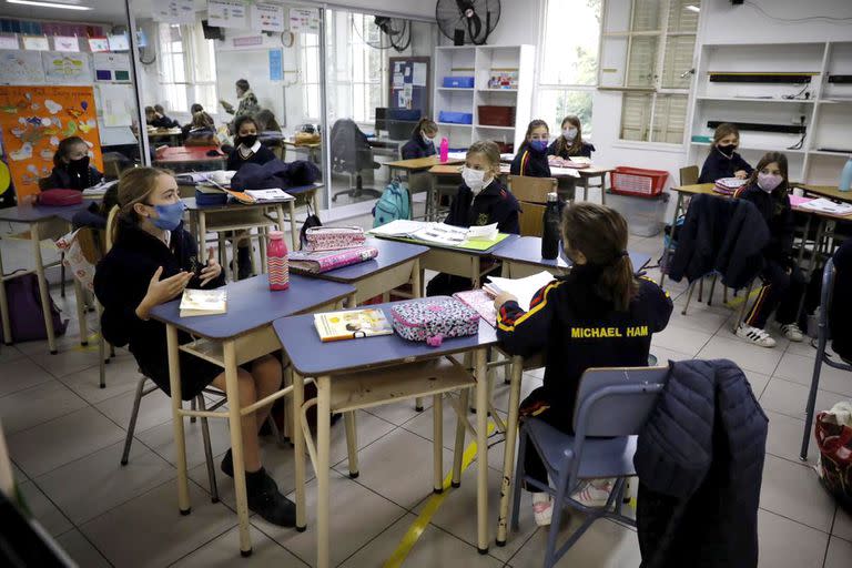 Foto de junio del año pasado en el regreso a las clases presenciales en la provincia de Buenos Aires en colegio Michael Ham, de Vicente López.