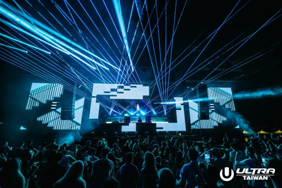 「Ultra Taiwan」人氣特色舞台RESISTANCE主打Techno、House等音樂曲風。UMF提供