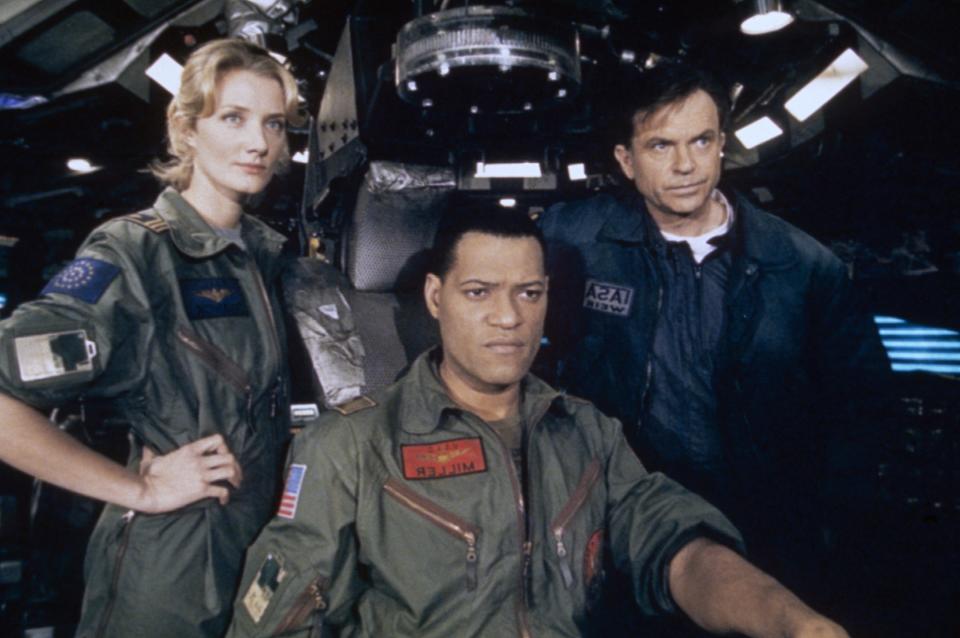 EVENT HORIZON, from left: Joely Richardson, Laurence Fishburne, Sam Neill, 1997. ph: Andrew McPherson / ©Paramount Pictures / Courtesy Everett Collection