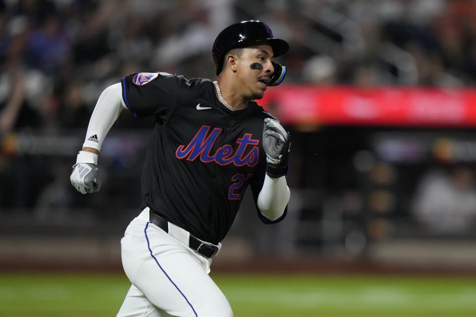 New York Mets' Mark Vientos runs the bases after hitting a home run against the San Francisco Giants during the fifth inning of a baseball game against the San Francisco Giants, Friday, May 24, 2024, in New York. (AP Photo/Frank Franklin II)