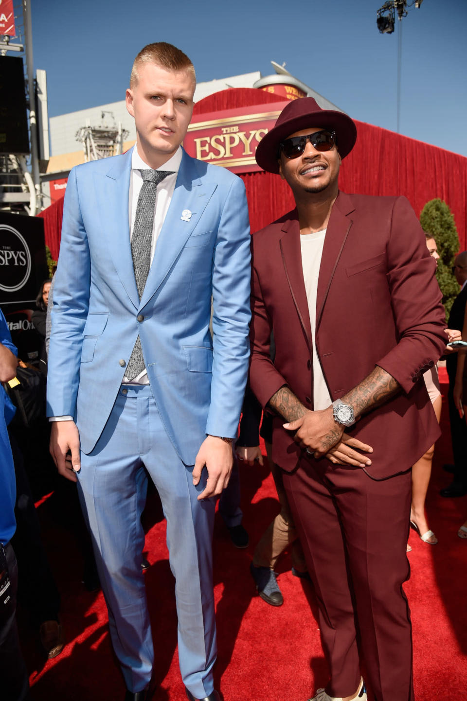 Teammates Kristaps Porzingis and Carmelo Anthony looked great in light blue and red