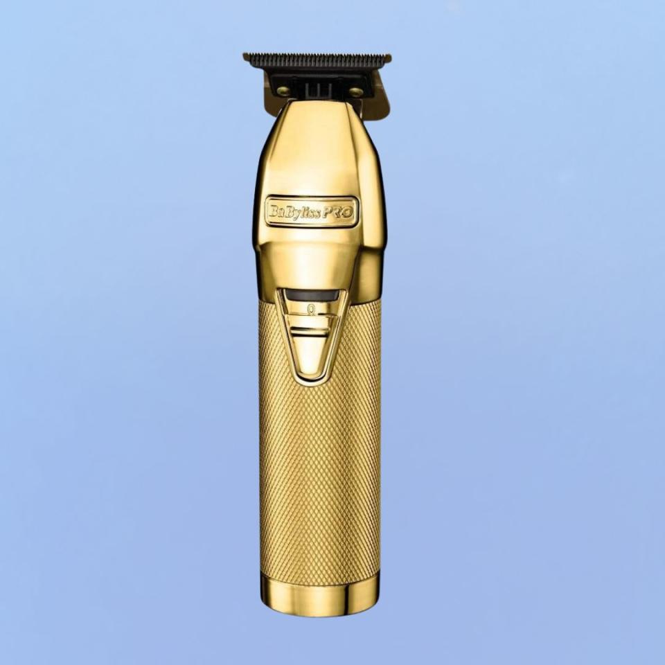 This stunning gold all-metal trimmer offers up to two hours of runtime on a single charge and features an exposed 360-degree T-blade. It's ideal for crisp edge-ups, hard lines and other detailed work. 