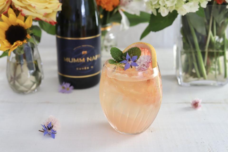 10) Garden Grapefruit Spritz