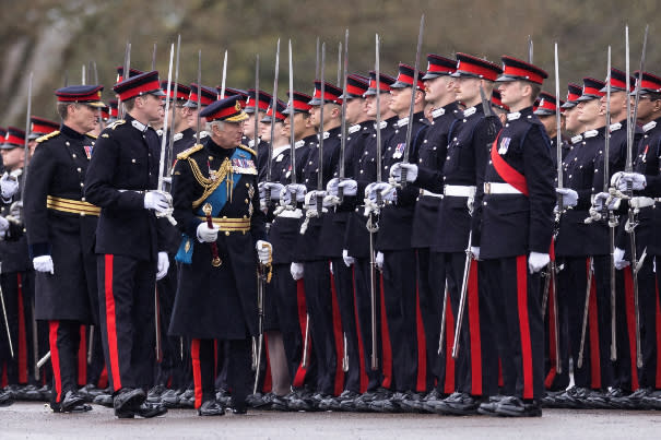 英王查爾斯三世4月14日在坎伯利參加皇家軍事學院第200屆主權遊行。路透社