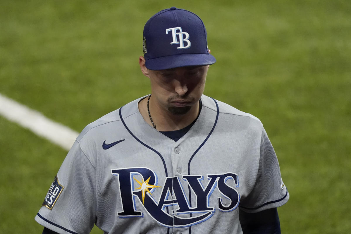 Blake Snell cracks up at savage Wendy's tweet mocking Rays