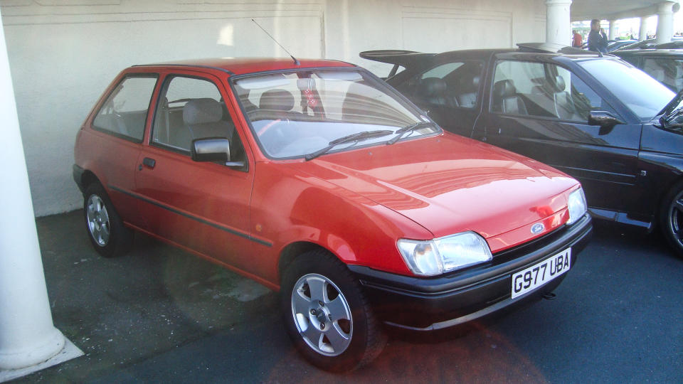 1990 Ford Fiesta.