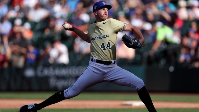 Think Jordan Hicks likes his new teammates : r/Torontobluejays