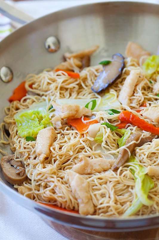 <p>Rasa Malaysia</p><p> This Chicken Lo Mein tastes so much better than your favorite Chinese take-out order!</p><p><strong>Get the recipe:</strong> <a href="https://rasamalaysia.com/chicken-lo-mein/" rel="nofollow noopener" target="_blank" data-ylk="slk:Chicken Lo Mein;elm:context_link;itc:0;sec:content-canvas" class="link ">Chicken Lo Mein</a></p>