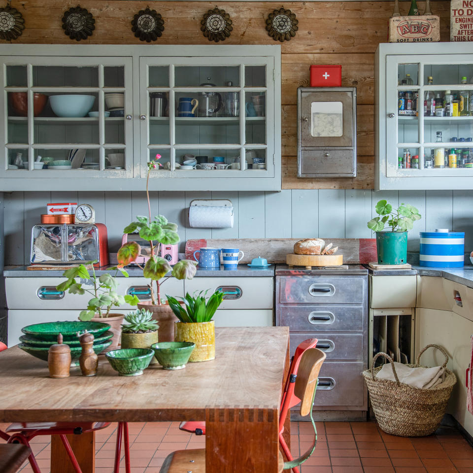 retro style kitchen with 1950s units and retro accessories