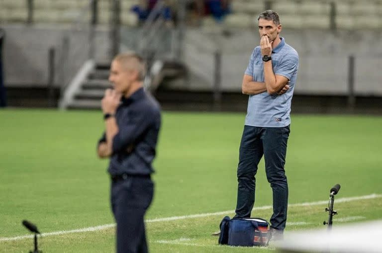 Juan Pablo Vojvoda DT argentino de Fortaleza de Brasil