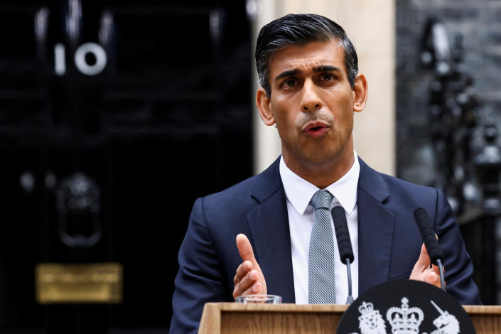 Britain&#39;s new Prime Minister Rishi Sunak speaks outside Number 10 Downing Street, in London, Britain, October 25, 2022. REUTERS/Henry Nicholls