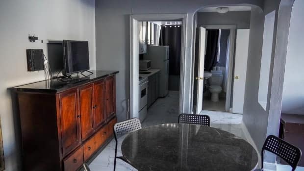 The owners of Tabor showed CBC this empty, renovated apartment to demonstrate that the units have kitchens and are larger than the motel rooms the city routinely uses for emergency accommodation.