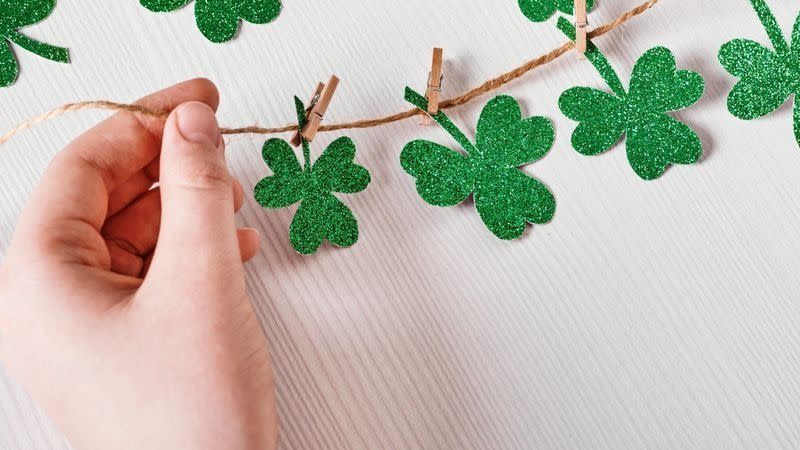 shamrock garland