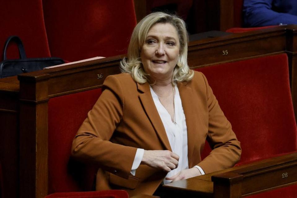 Marine Le Pen déposera une motion de censure contre Élisabeth Borne après l’utilisation du 49.3&nbsp;sur les retraites