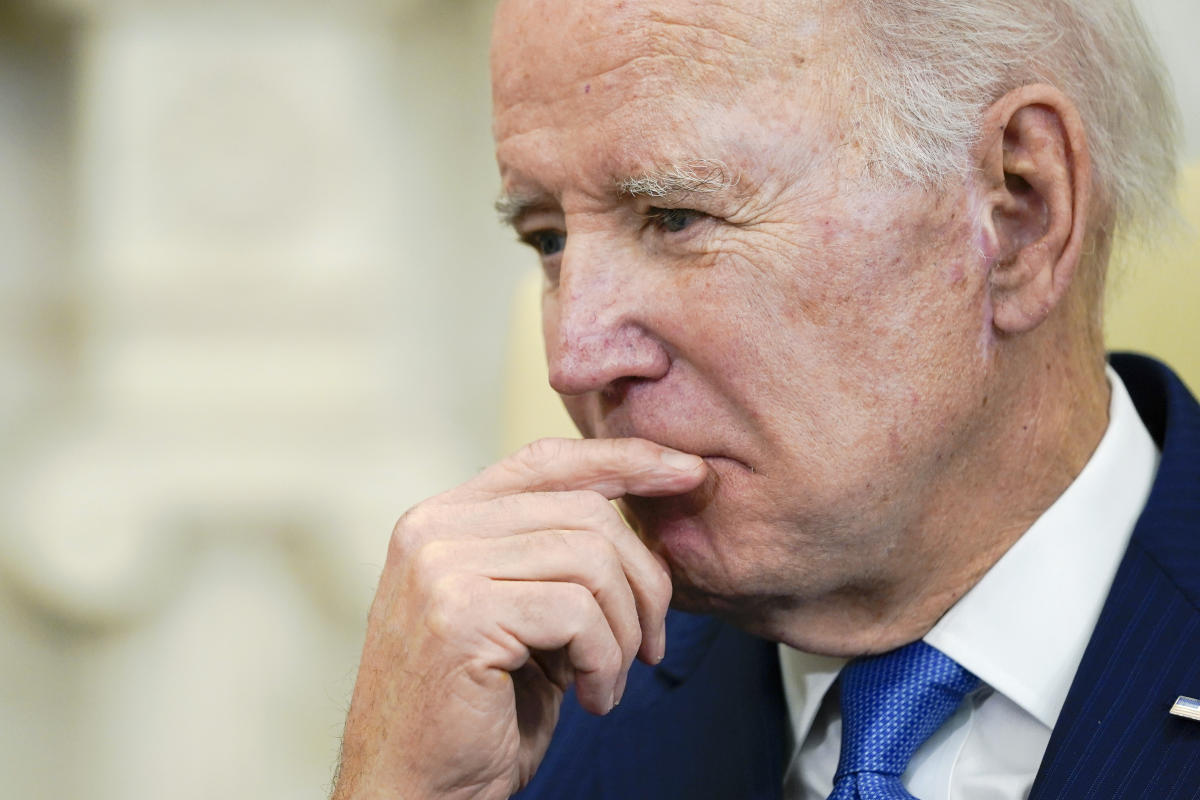 Biden Says Hes Exploring Th Amendment To Defuse Debt Ceiling Standoff