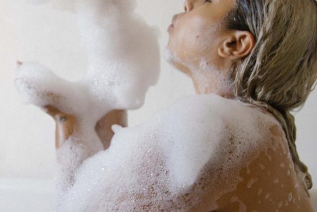 25 body washes that smell so good they basically double as perfume