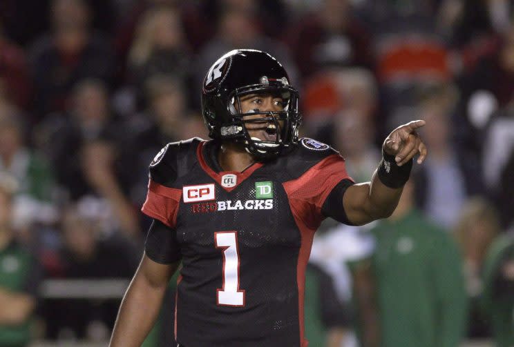 Ottawa Redblacks quarterback Henry Burris makes a call during second half CFL action against the Saskatchewan Roughriders Oct. 7 in Ottawa. (THE CANADIAN PRESS/Justin Tang Photo)