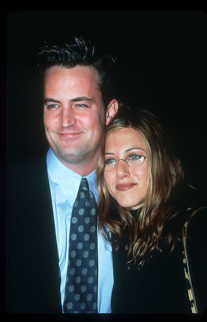 Matthew Perry and Jennifer Aniston attend the premiere of 