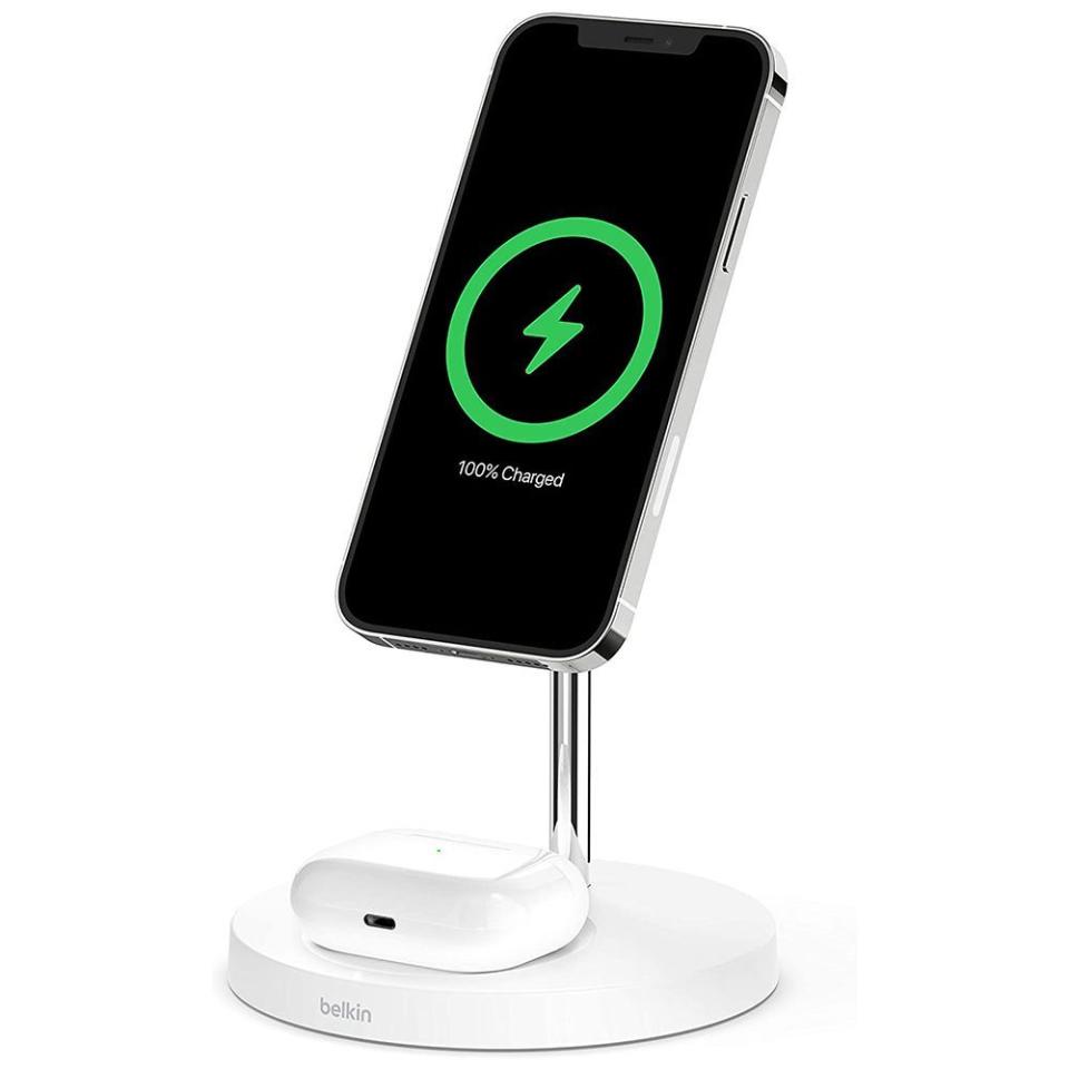 14) MagSafe 2-in-1 Wireless Charger