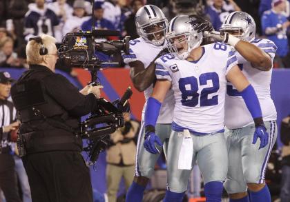 \ason Witten (82) celebrates with teammates after scoring a TD against the Giants. (AP)