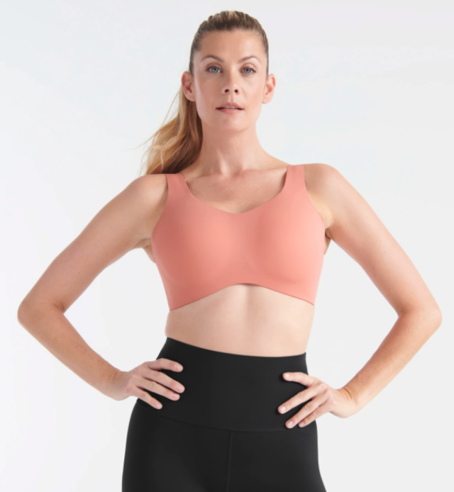 How did this bra do in “The Bounce Test”?  “I did a ton of research on the  best sports bra out there and came up with the Catalyst bra by  @knixwearVerdict