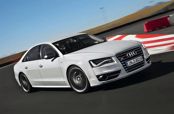 唯有玩命才能達成快遞使命，AUDI S8肩負「玩命快遞，前傳」電影