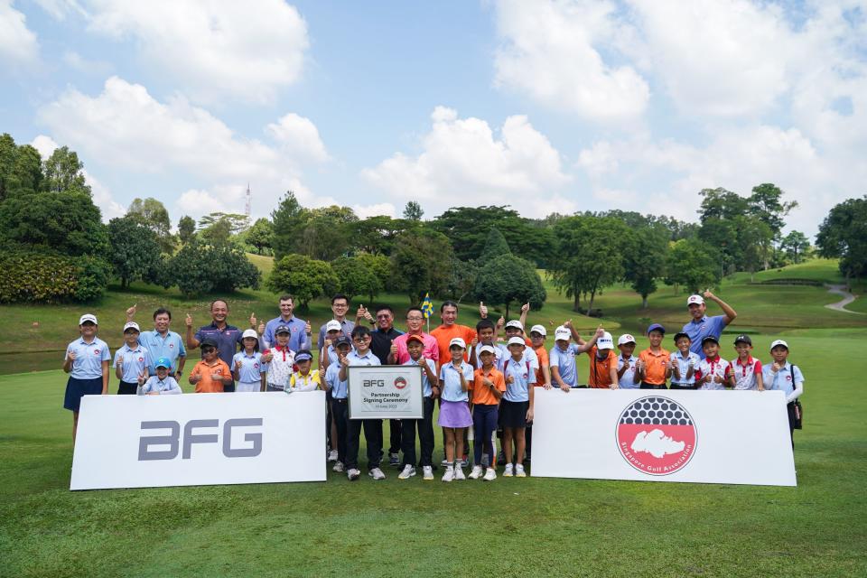 Young golfers from Singapore attended a signing ceremony between SGA and BFG Golf for three years of financial support for golf development programmes.  (Photo: Singapore Golf Association)