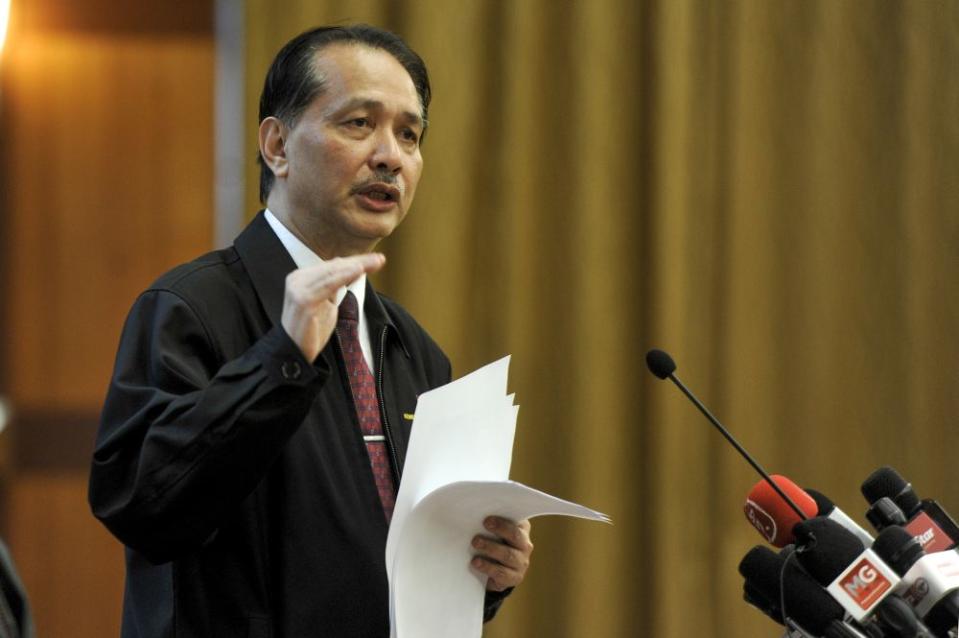 Health director-general Datuk Dr Noor Hisham Abdullah speaks during a press conference in Putrajaya April 2, 2020. ― Picture by Shafwan Zaidon