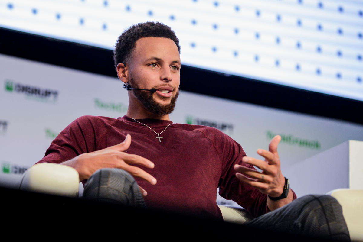 There's a good reason Steph Curry is growing a beard right now