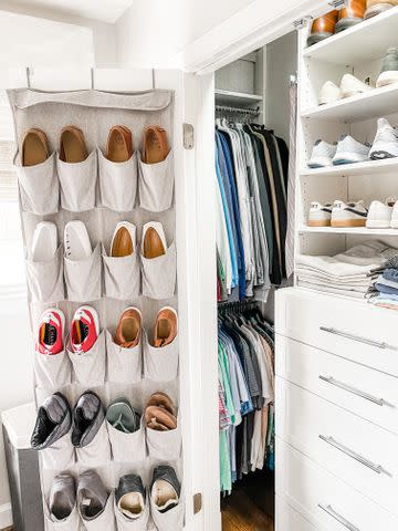 BIG DESIGN FOR TINY CLOTHES — LA CLOSET DESIGN