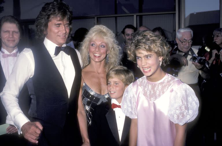 Michael Landon junto a su familia