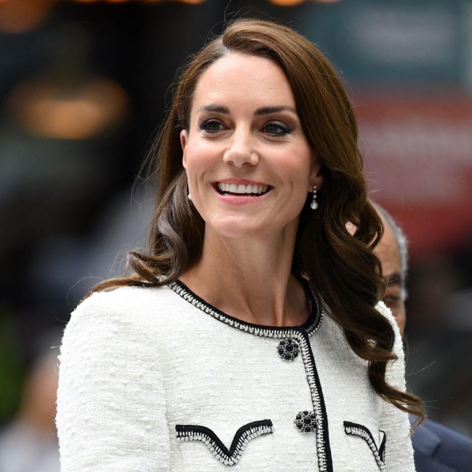 Princess Kate proudly sings national anthem in waist-cinching Zara jacket