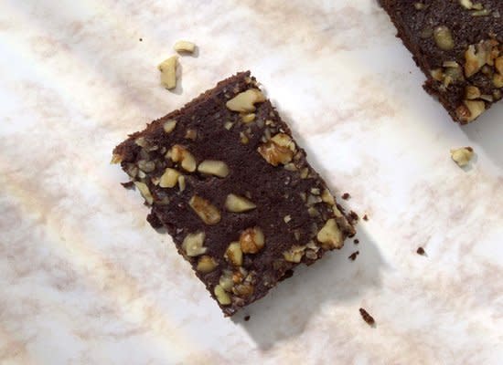<strong>Get the <a href="http://www.huffingtonpost.com/2011/10/27/eatingwell-fudge-brownies_n_1049309.html" target="_hplink">Applesauce Fudge Brownies recipe</a></strong>