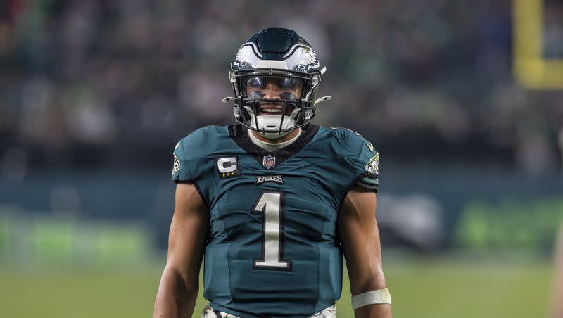 Philadelphia Eagles quarterback Jalen Hurts (1) plays against the San Francisco 49ers in an NFL football game on Dec. 3, 2023, in Philadelphia.