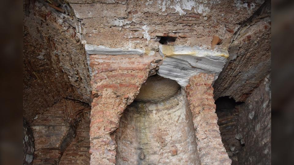 Here we see a view of the alter from underneath.