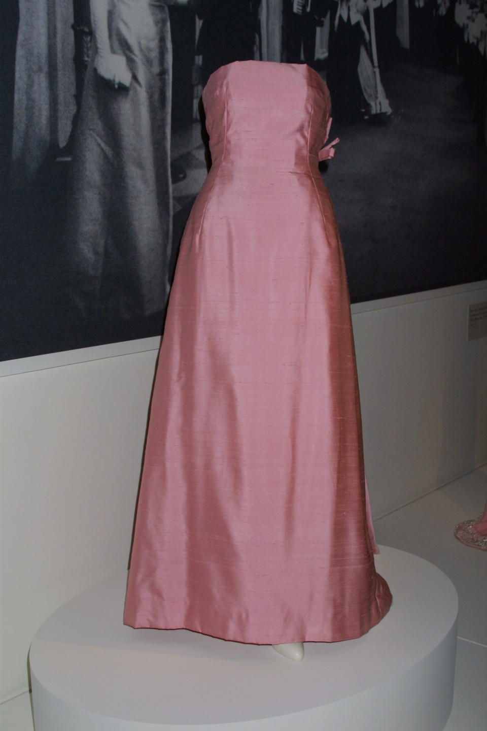 388229 04: Jacqueline Kennedy wore this pink silk-dupioni shantung evening dress by Guy Douvier for Christian Dior to a White House state dinner honoring Andre Malraux, French minisiter of culture, on May 11, 1962. It is now on display at the exhibition 