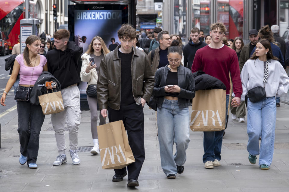 Inflation. Shoppers and visitors on Oxford Street on April 11, 2024 in London, United Kingdom. Oxford Street is a major shopping centre in the capital's West End and Europe's busiest shopping street, with around half a million visitors a day to its 300 or so shops, most of which are fashion and high-street clothing stores. (Photo by Mike Kemp/In Pictures via Getty Images)