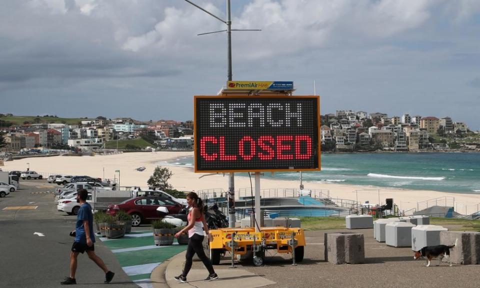Beach closed sign at Bondi